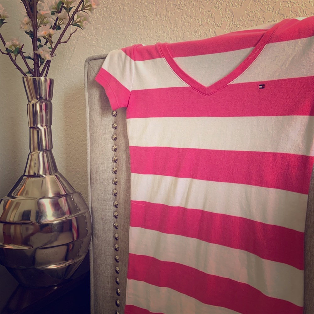 Tommy Hilfiger v-neck!